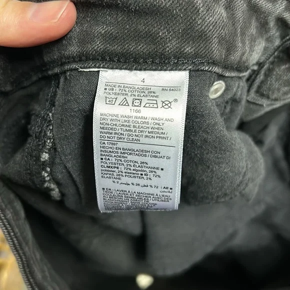 Old Navy Denim Mini Skirt - Picture 5 of 5